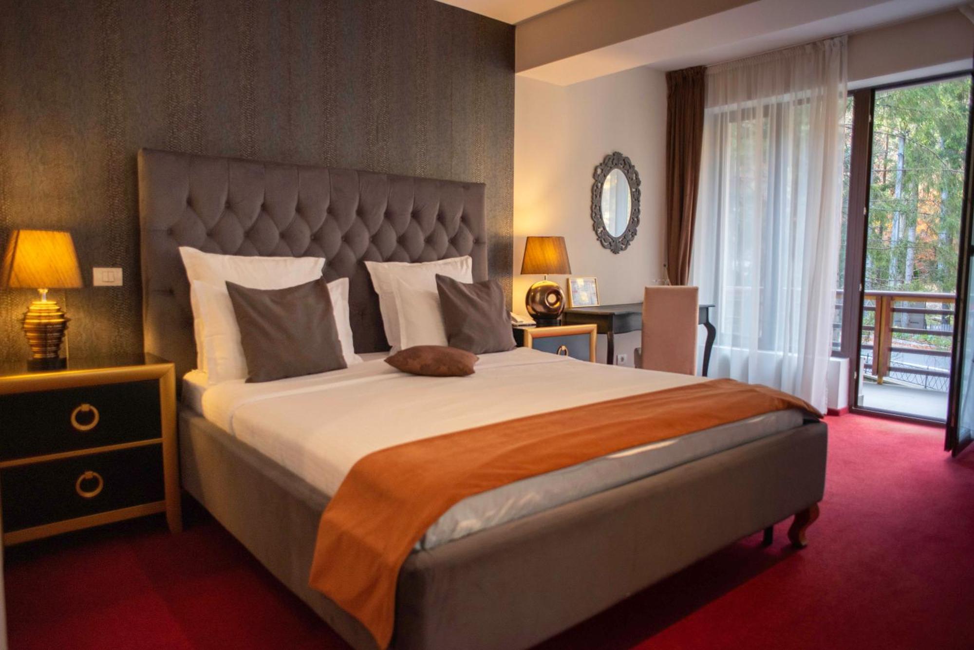Paj Hotelul Retreat & Spa Sinaia Eksteriør bilde