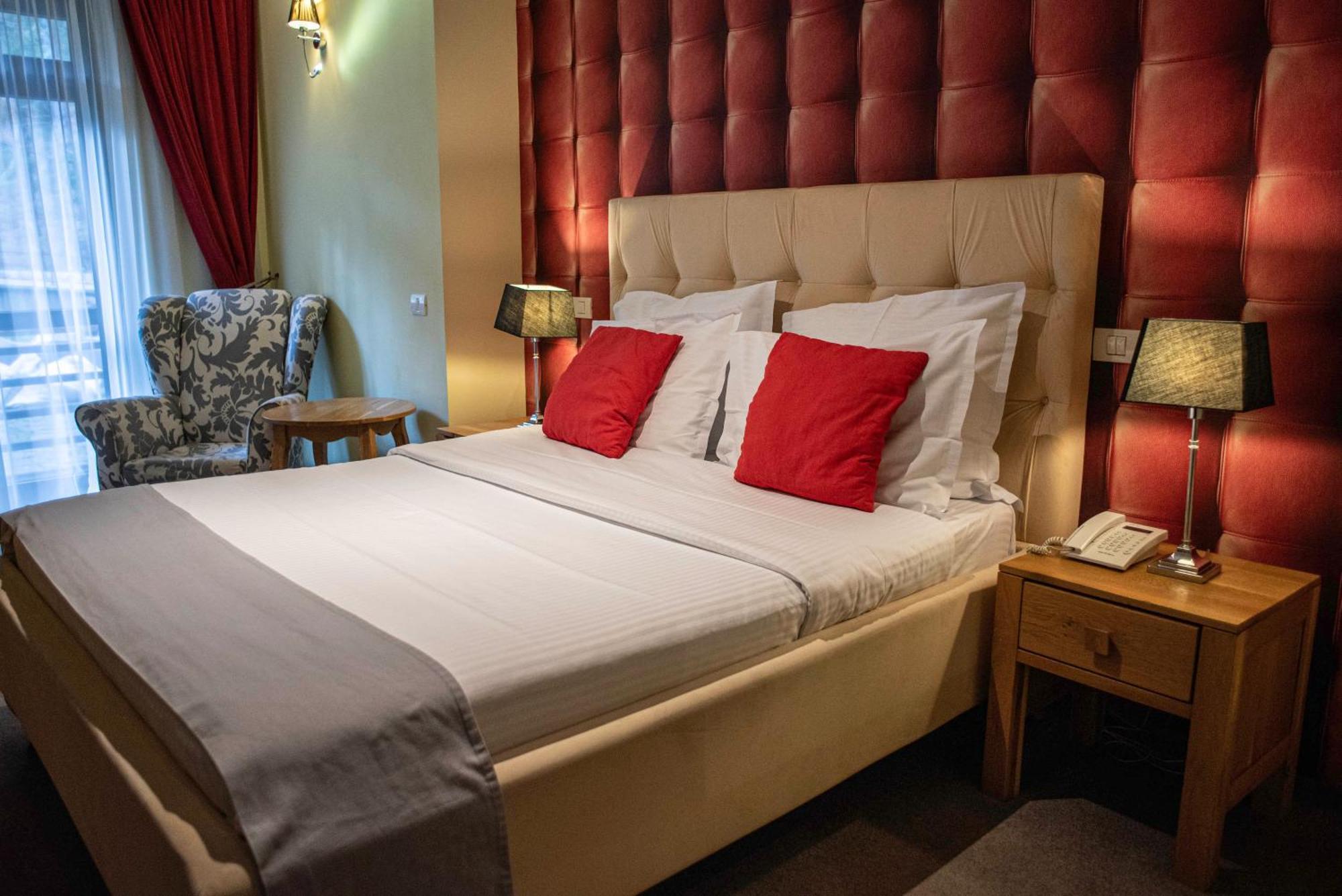 Paj Hotelul Retreat & Spa Sinaia Eksteriør bilde