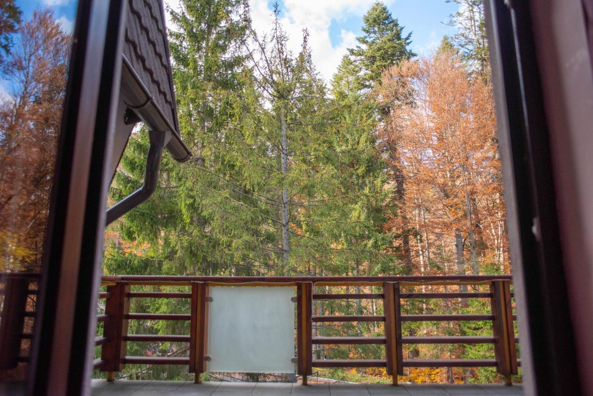 Paj Hotelul Retreat & Spa Sinaia Eksteriør bilde