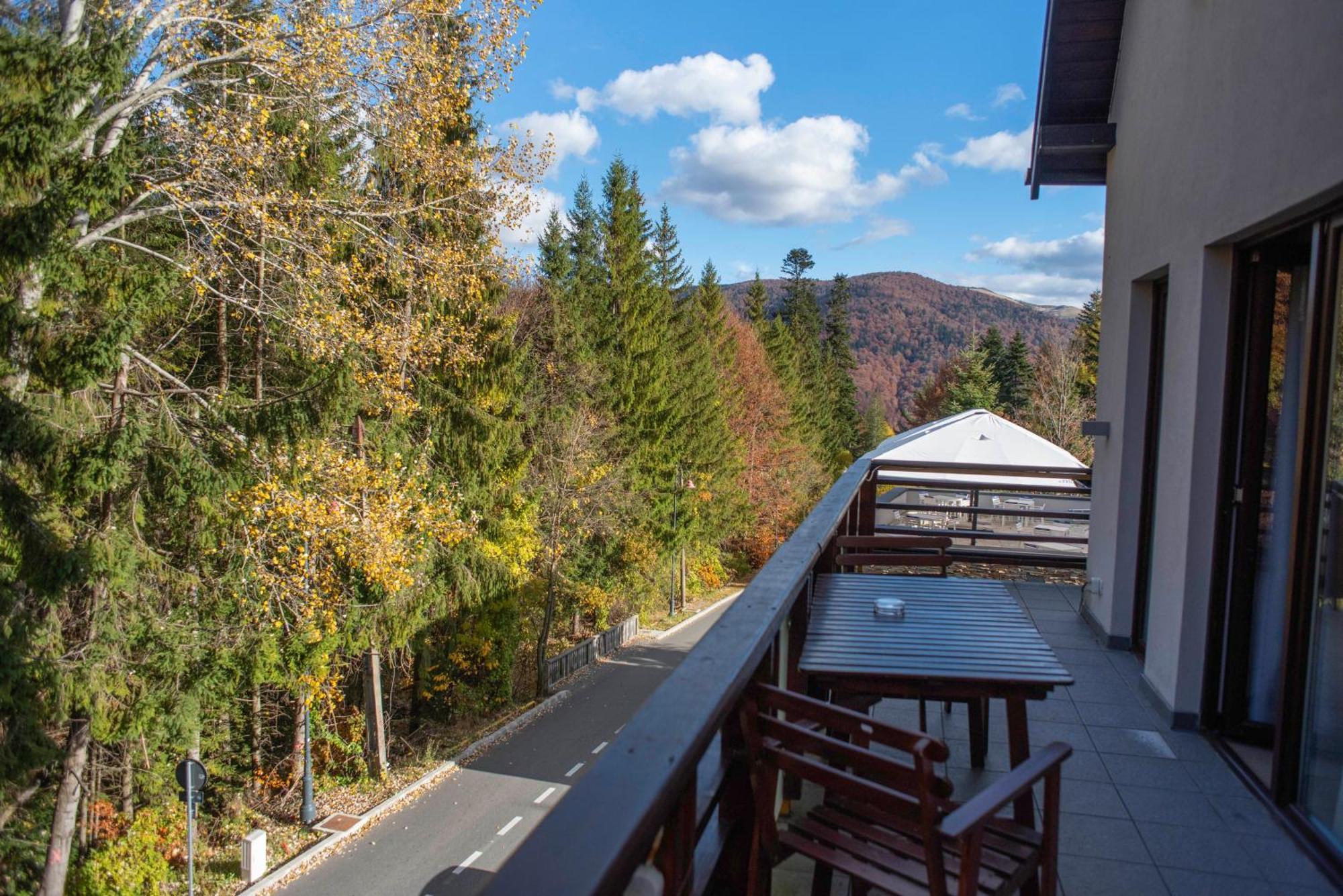Paj Hotelul Retreat & Spa Sinaia Eksteriør bilde