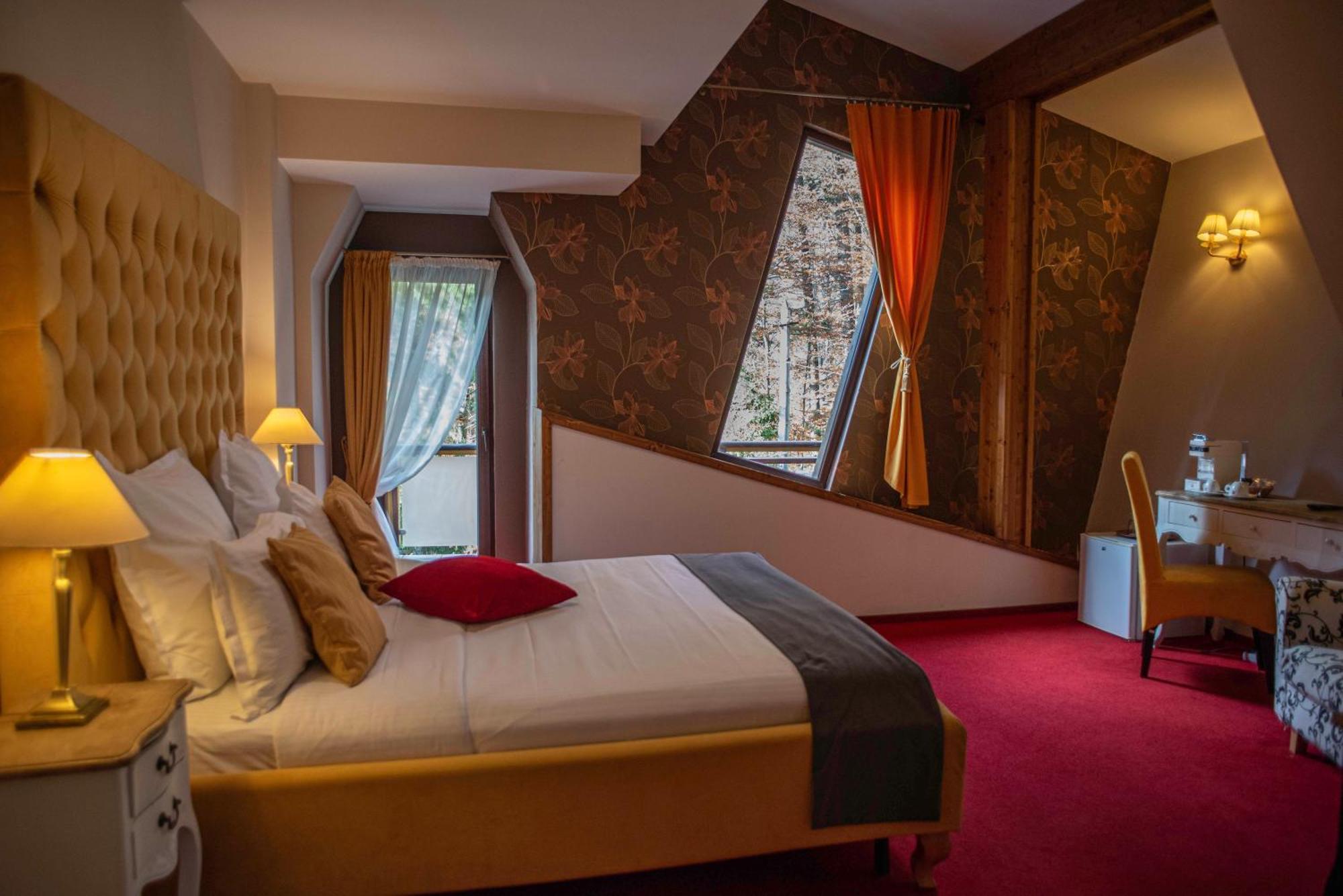 Paj Hotelul Retreat & Spa Sinaia Eksteriør bilde