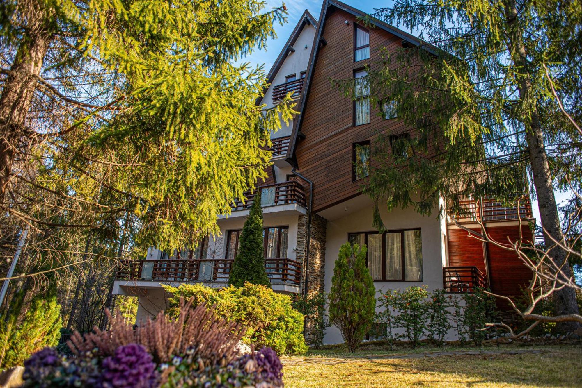 Paj Hotelul Retreat & Spa Sinaia Eksteriør bilde
