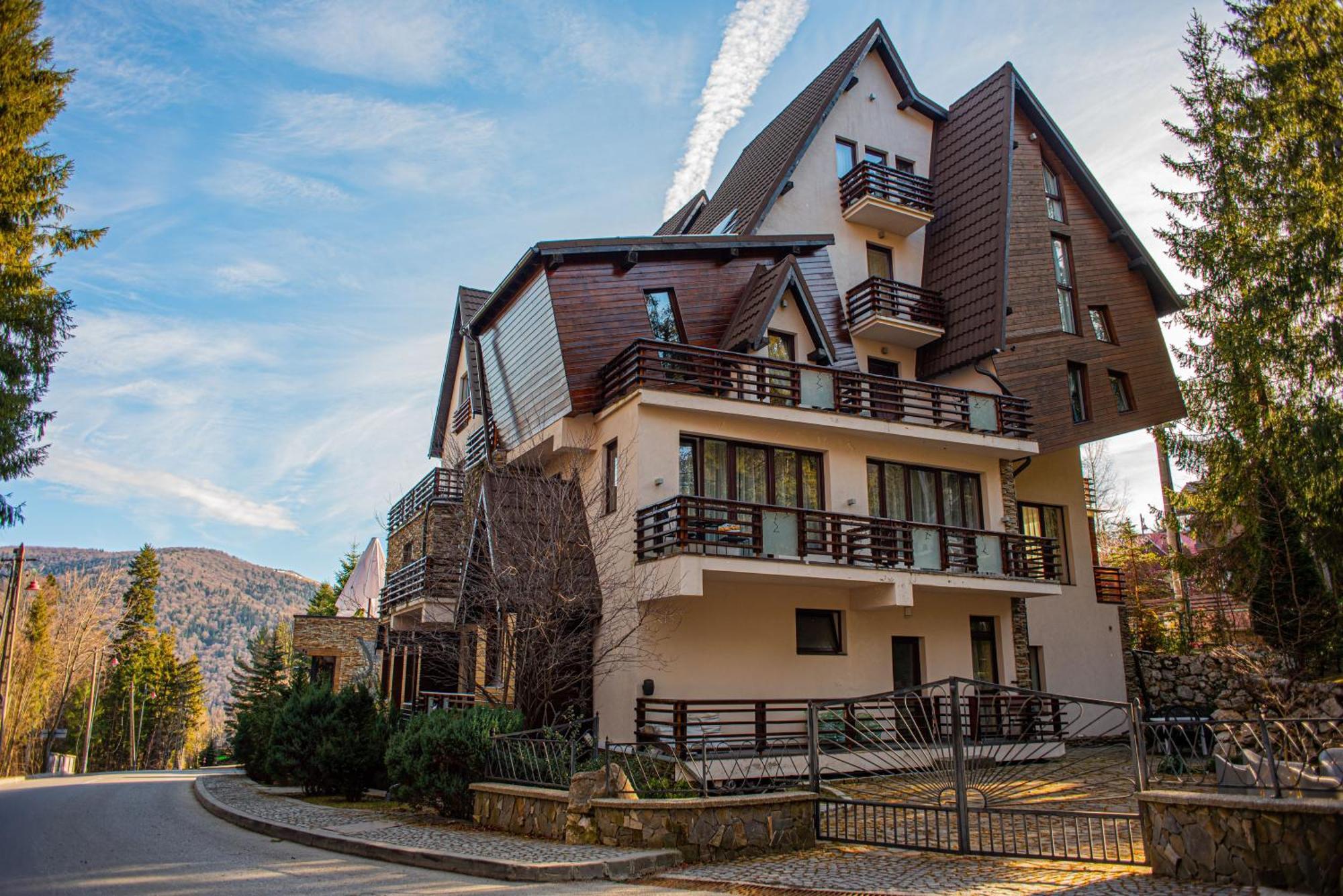 Paj Hotelul Retreat & Spa Sinaia Eksteriør bilde